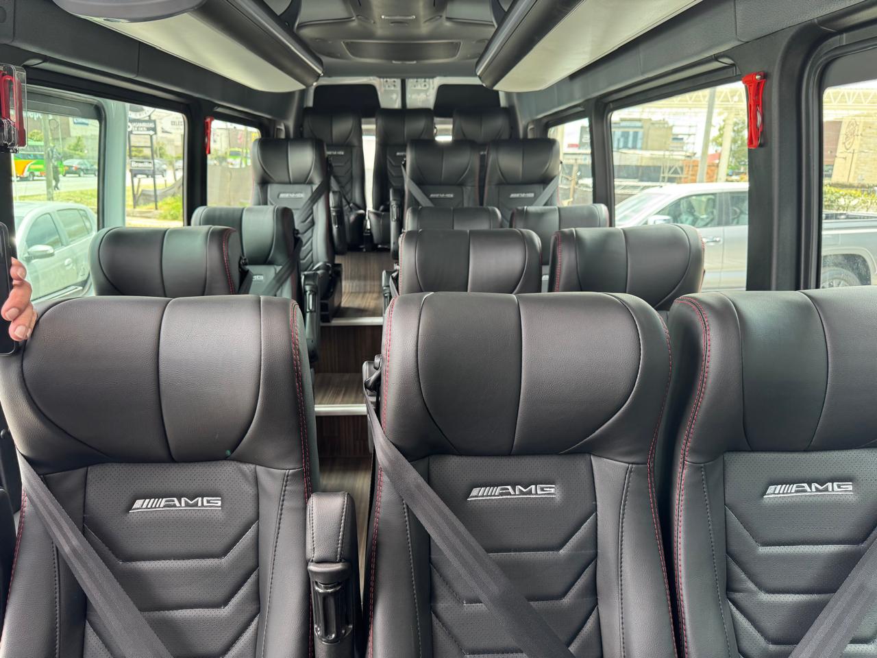 Transporte empresarial para colaboradores en Cali